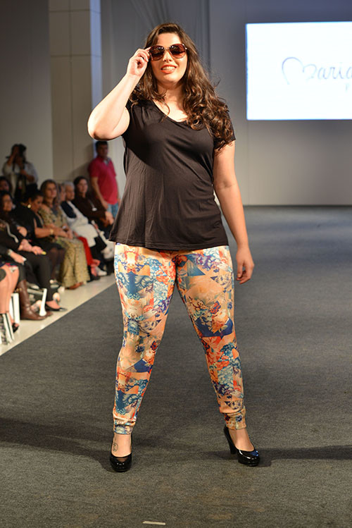 Mariana Xavier na passarela da Marialícia Fashion Weeked Plus Size Blog Favoritos 04