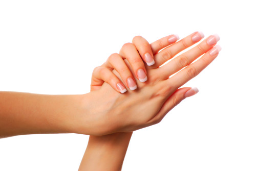 Risqué mostra os cuidados essenciais com unhas e mãos durante o inverno Blog Favoritos