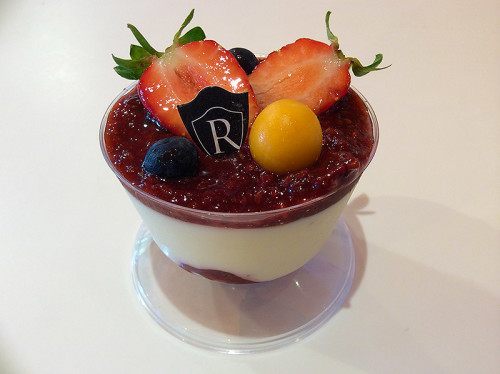 Receitas de Chef  Panna Cotta com Calda de Frutas Vermelhas - Romana Blog Favoritos (1)