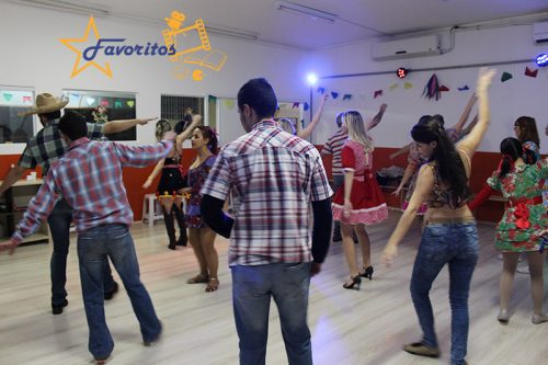 danca-dos-famosos-nunca-e-tarde-para-aprender-a-dancar-blog-sobre-favoritos-1