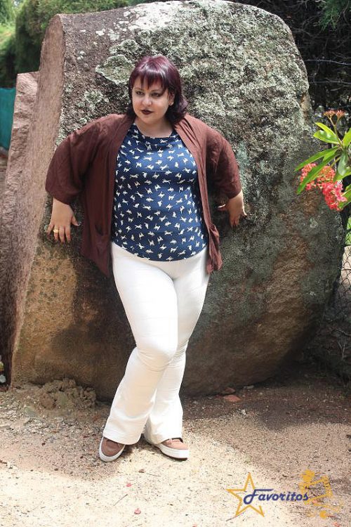 calça branca para gordas
